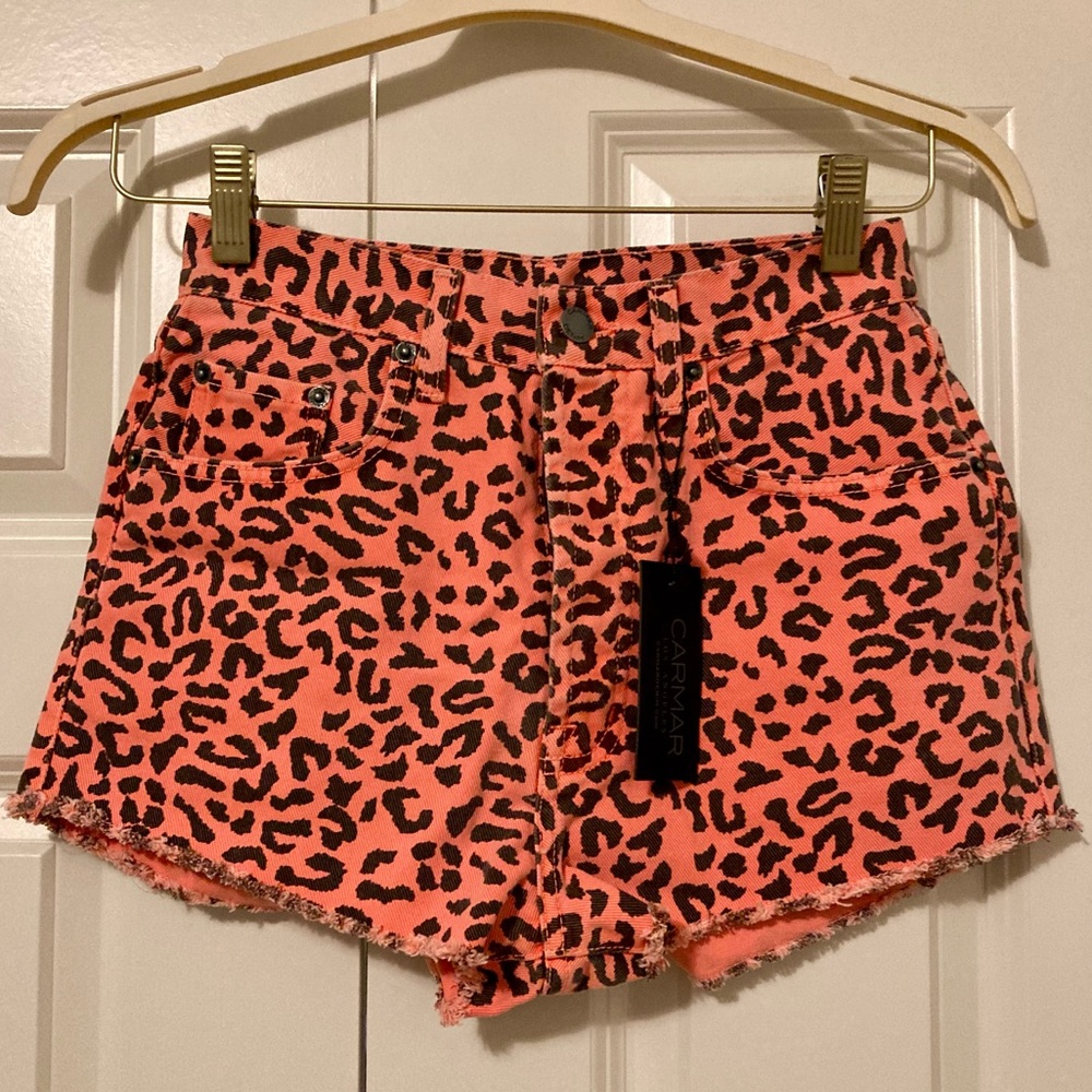 🔥 Carmar Jaguar Leopard Print Shorts